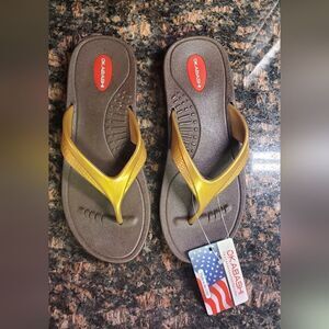 Okabashi Marina Flip Flop- Size ML or 8-9 Women's